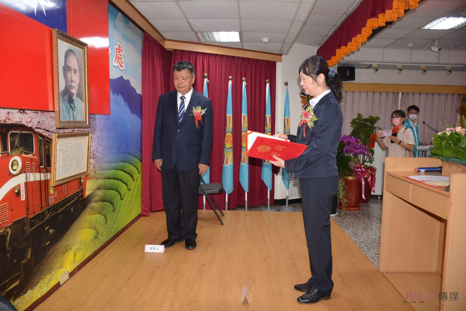 巾幗掌政氣象新　許淑菁接任嘉榮服處長 - https://www.watchmedia01.com