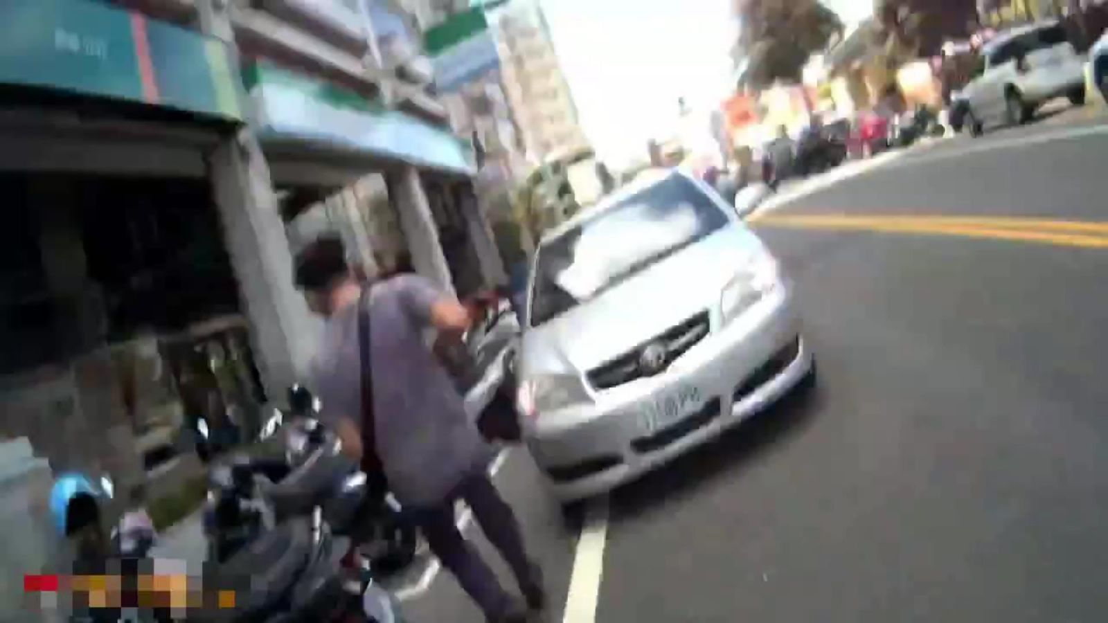 影／穩賺不賠？婦拿地契抵押藉款加碼投資股票　當舖業者助警打詐 - https://www.watchmedia01.com