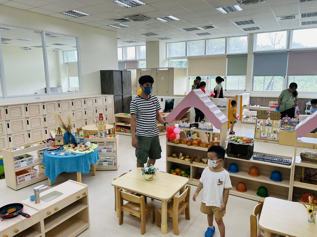 前人種樹後人成樑 大村鄉賴志銘鄉長團隊營運全國最大幼兒園 - https://www.watchmedia01.com