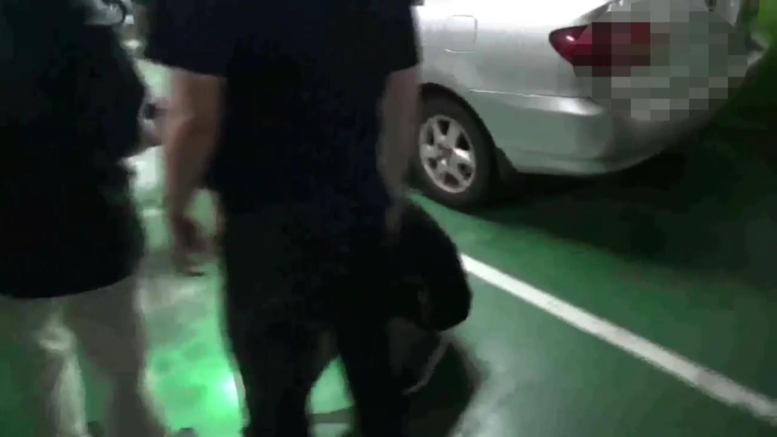 影／不爽被超車火爆男搖下車窗亮槍！蕭男供稱：只想嚇他們一下 - https://www.watchmedia01.com
