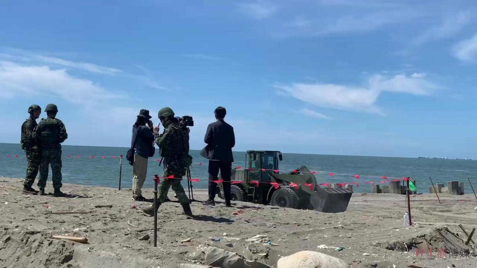 影／國軍漢光39號實兵演習　彰化海岸防止搶灘布置消波塊、鋼軌樁 - https://www.watchmedia01.com