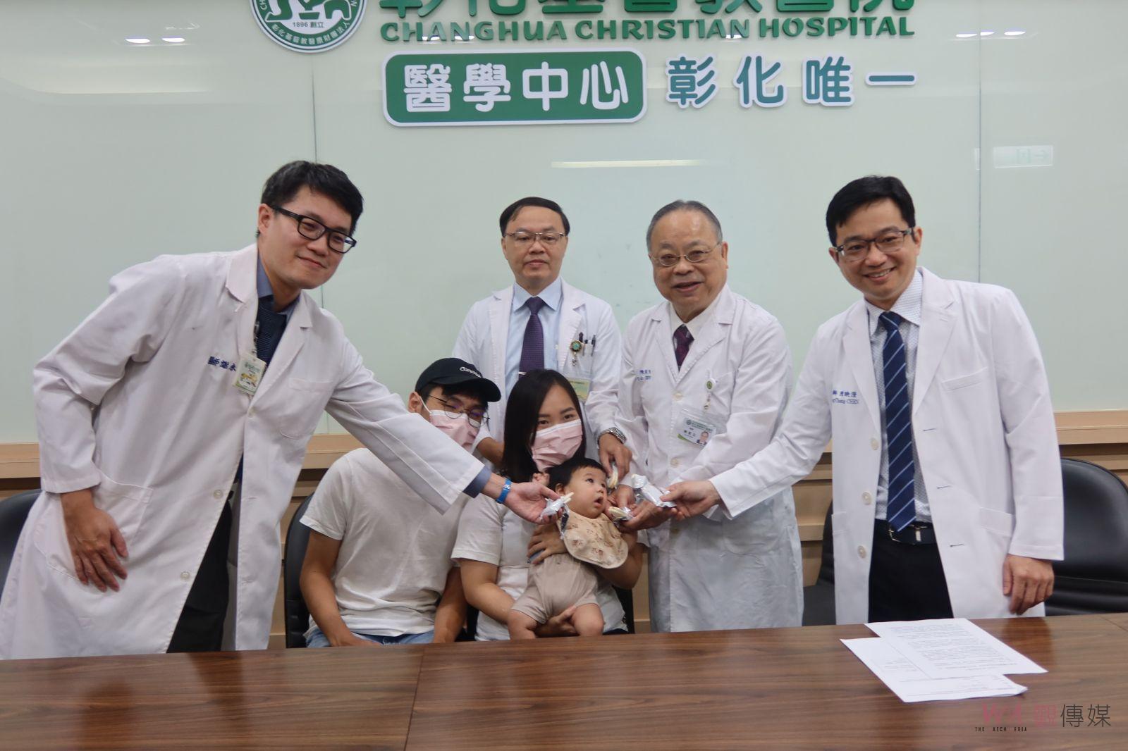 影／與死神拔河！新生兒胎便吸入　小生命靠葉克膜救回一命 - https://www.watchmedia01.com