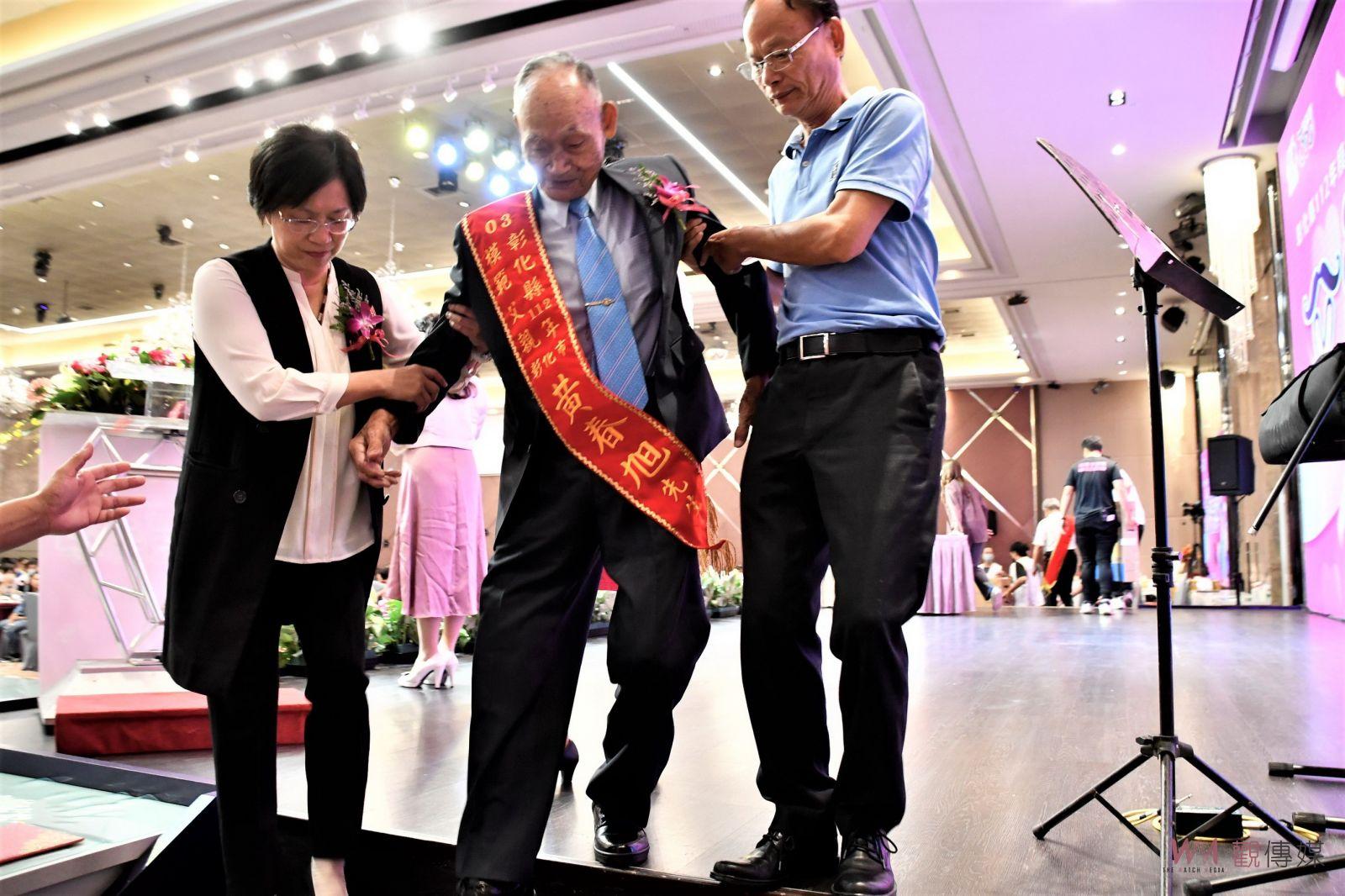 影/阿爸有你真好!宏揚父德典範 彰化縣表揚39位模範父親 - https://www.watchmedia01.com