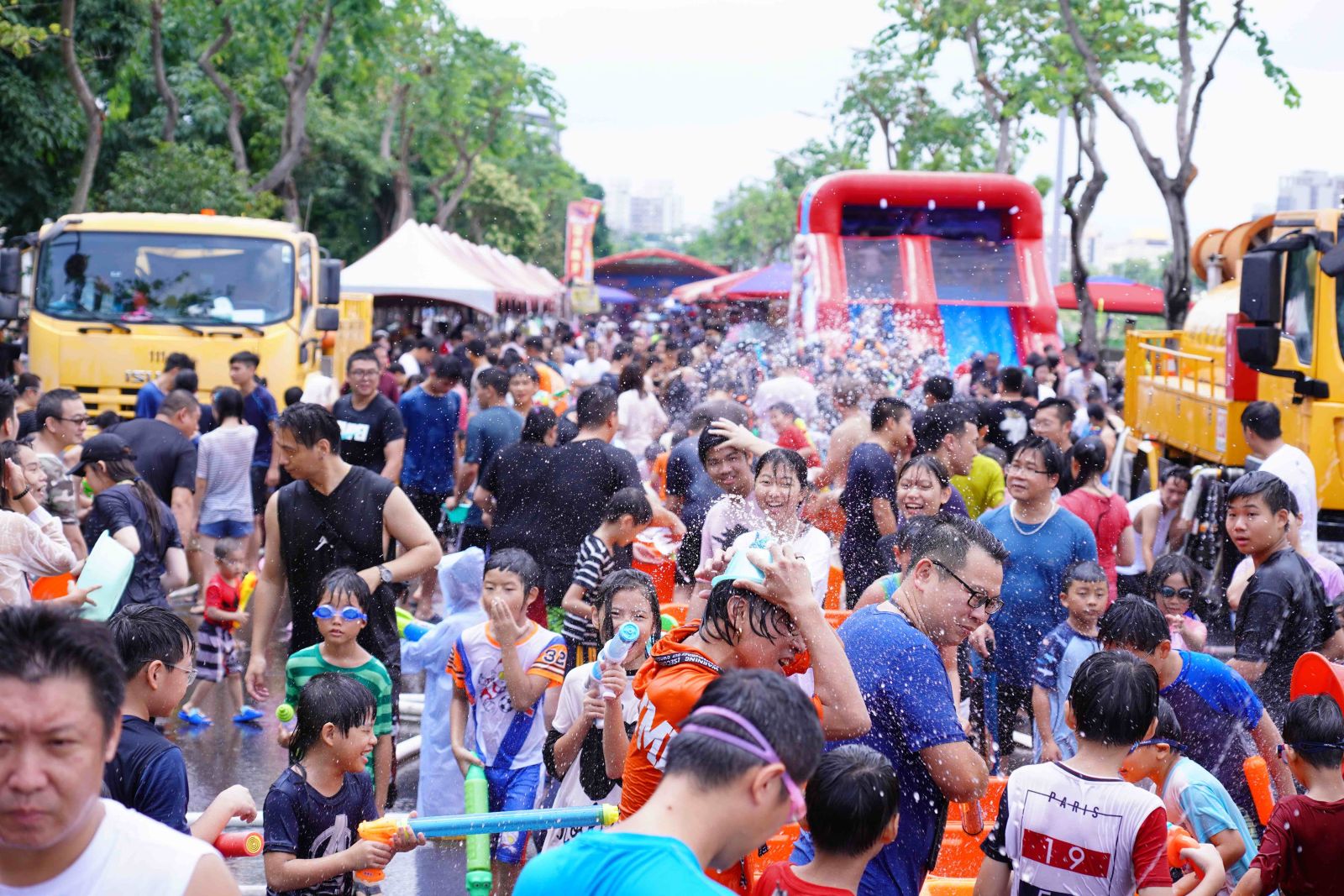 提前歡慶88節 台中太平區潑水節親子狂歡 - https://www.watchmedia01.com