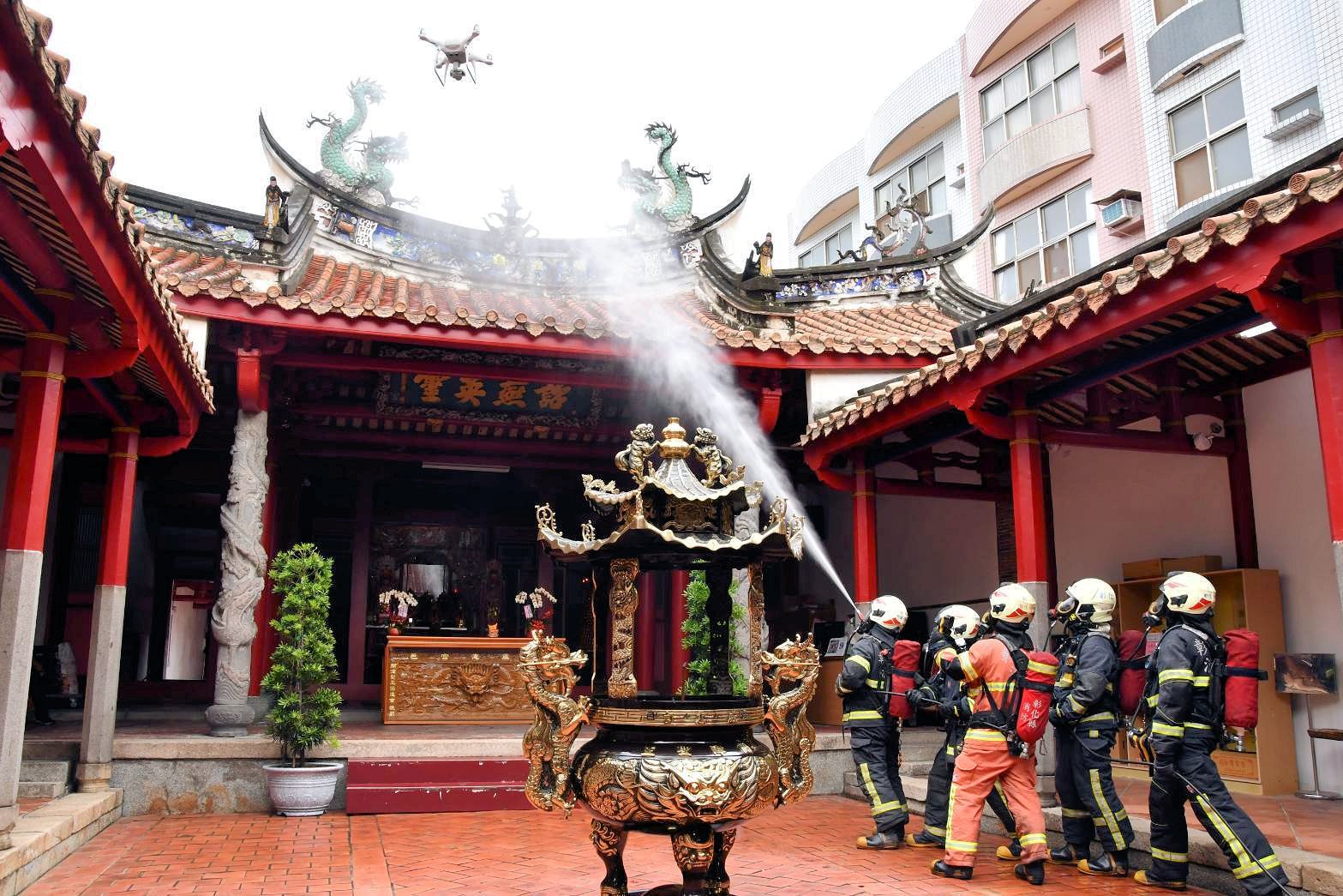 捍衛文化古蹟資產　彰化縣消防局模擬古蹟寺廟火災搶救 - https://www.watchmedia01.com