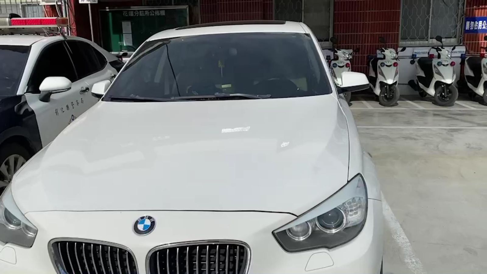 影／王哥、柳哥開豪車取款遭逮！花壇婦人遭詐4百萬與警合作打詐 - https://www.watchmedia01.com