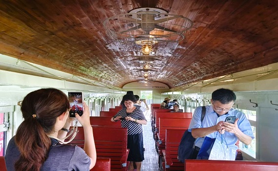 南方小站新亮點　百年木造車廂風華再現潮州鐵道園區 - https://www.watchmedia01.com