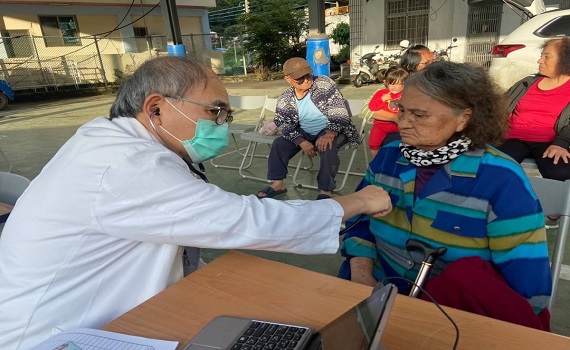 南投仁愛鄉抗風雨！ 埔里基督教醫院醫療團隊與災民同行 - https://www.watchmedia01.com