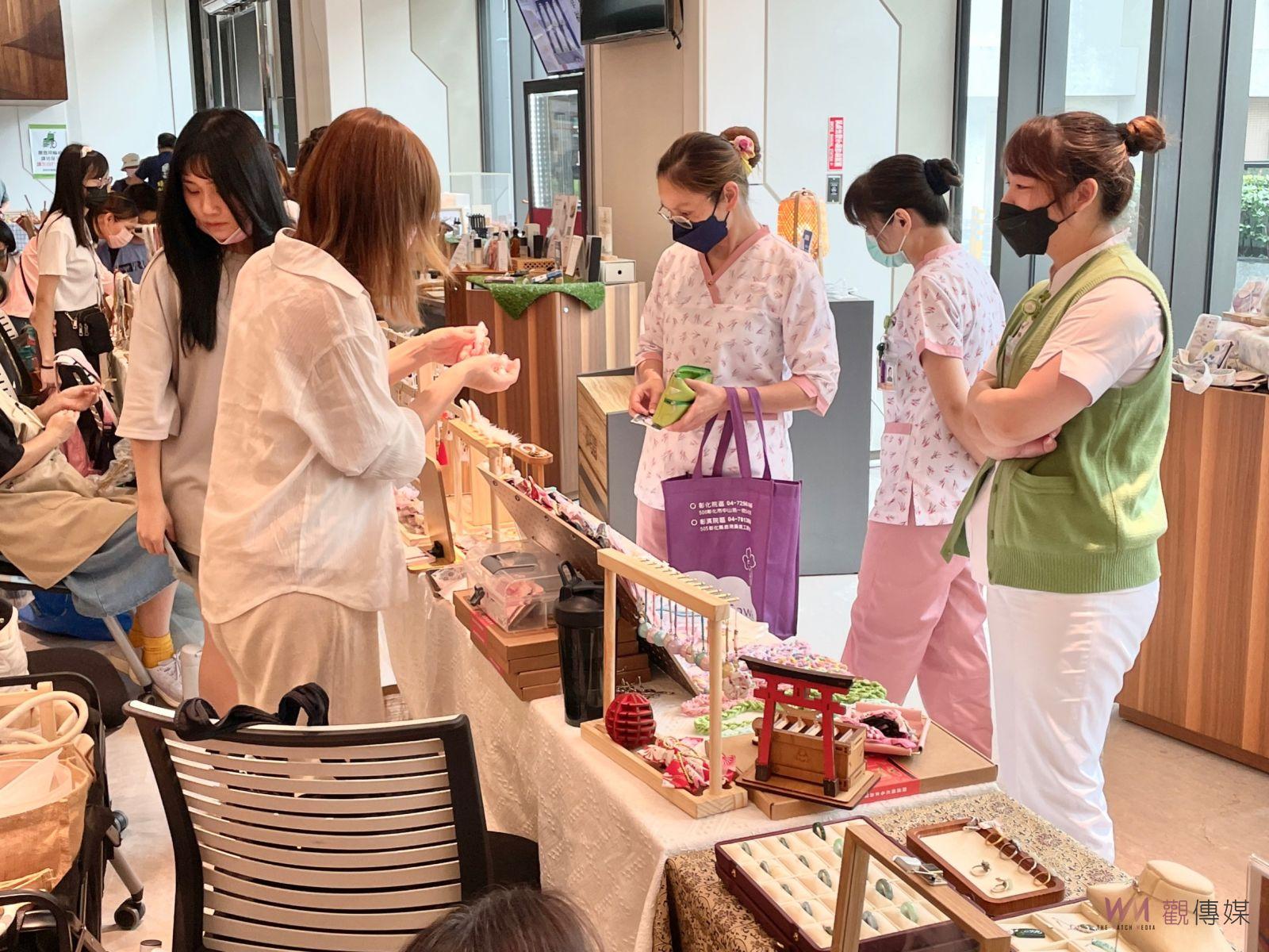 繽紛又有趣！「醫町目康樂市集」在醫院裡逛市集吃吃喝喝 - https://www.watchmedia01.com