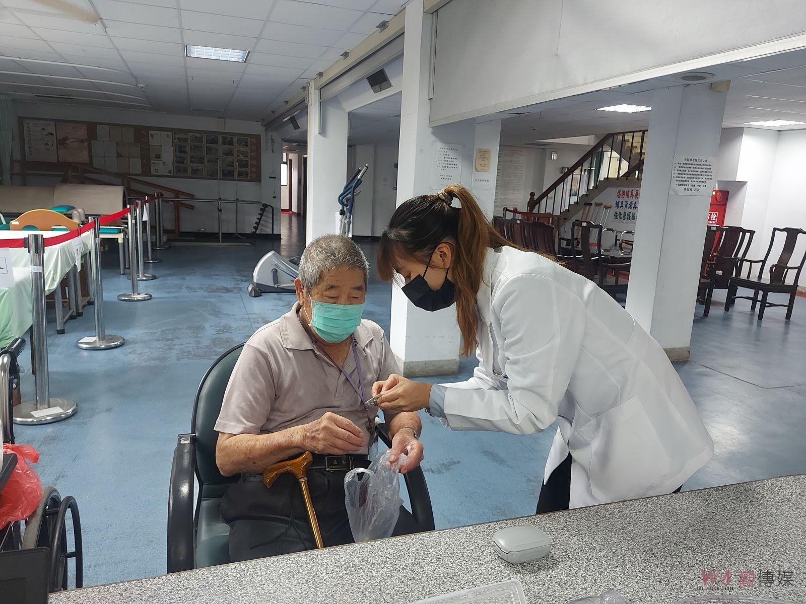 溝通無礙！彰化榮家助聽器巡迴維修服務　讓長輩不與外界零隔閡 - https://www.watchmedia01.com