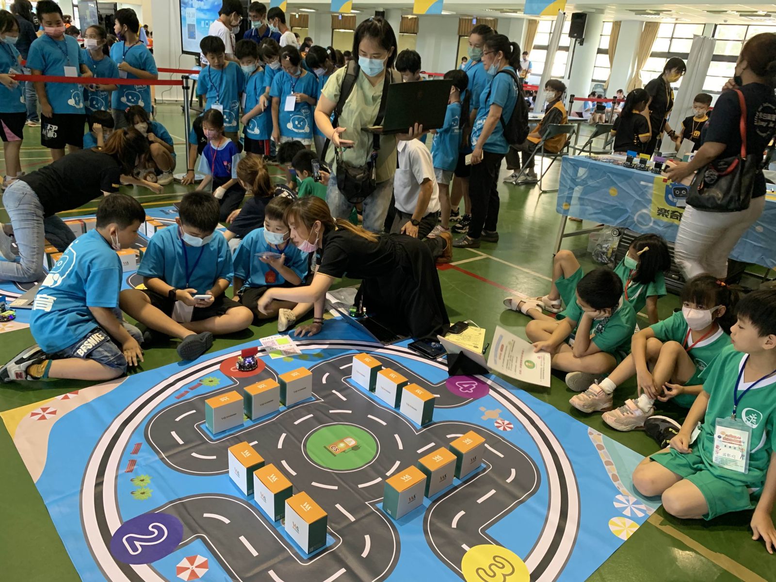 台中市暑期AIoT機器人創意程式競賽 逾600學生參賽 - https://www.watchmedia01.com