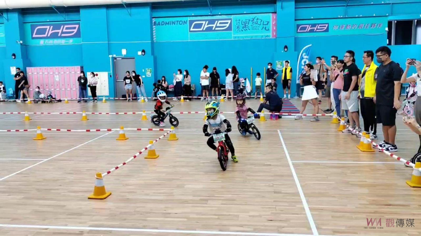 影／萌翻天！員林青商盃親子滑步車大賽220名幼童尬速度 - https://www.watchmedia01.com