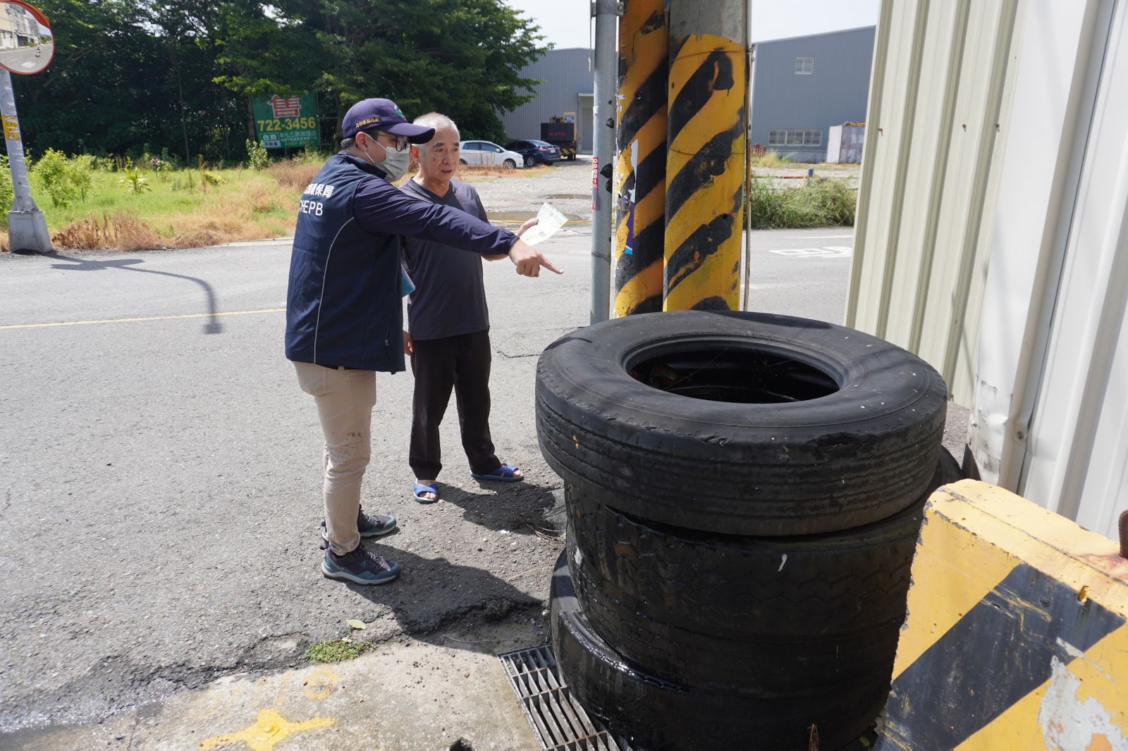 本土登革熱疫情拉警報　彰化縣環保局動員社區環保志工孳生源清除 - https://www.watchmedia01.com