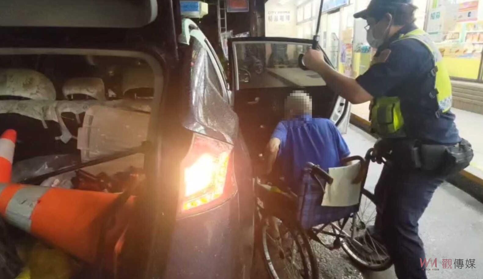 8旬輪椅翁為宵夜半夜趴趴走　體力不支卡路中埒內警助返家 - https://www.watchmedia01.com
