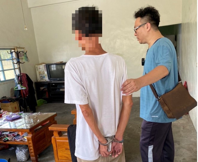 影／炸彈媽祖香油錢也敢偷！竊賊落網後請求「向媽祖下跪懺悔」 - https://www.watchmedia01.com