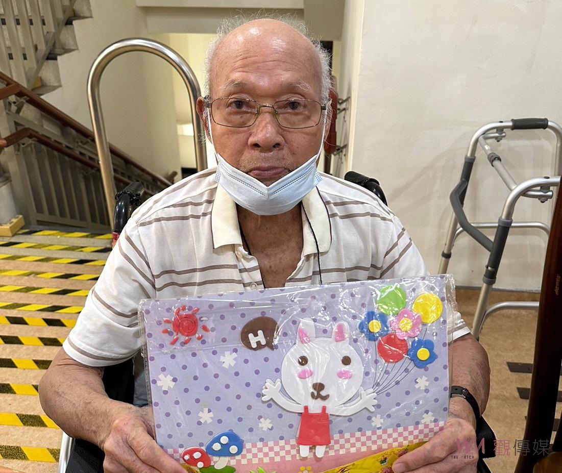 影/暑假不廢!嘉藥大學社工實習生帶領彰化榮家長輩「藝」起榮耀人生 - https://www.watchmedia01.com