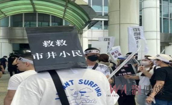 大東夜市攤商遭坑殺　上百攤商赴議會陳情 - https://www.watchmedia01.com