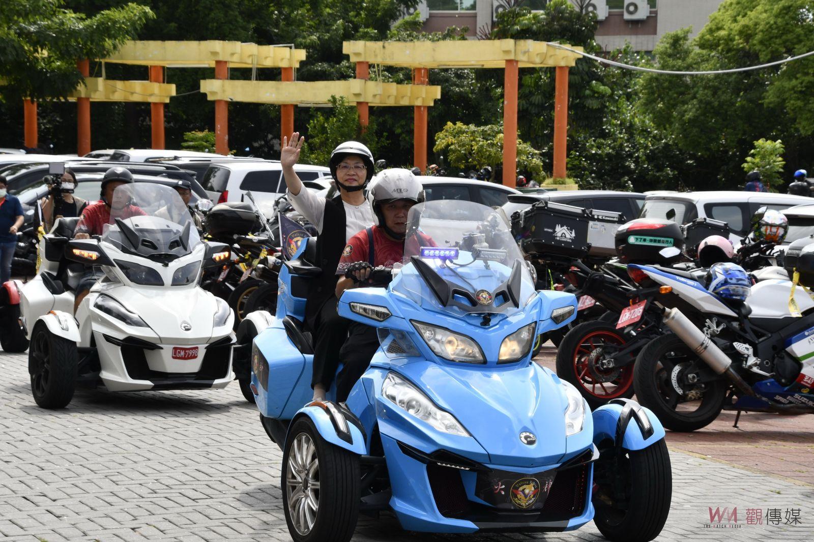 影／總值破五億！上千輛黃、紅牌大型重機熱鬧車聚　騎帥不騎快！ - https://www.watchmedia01.com
