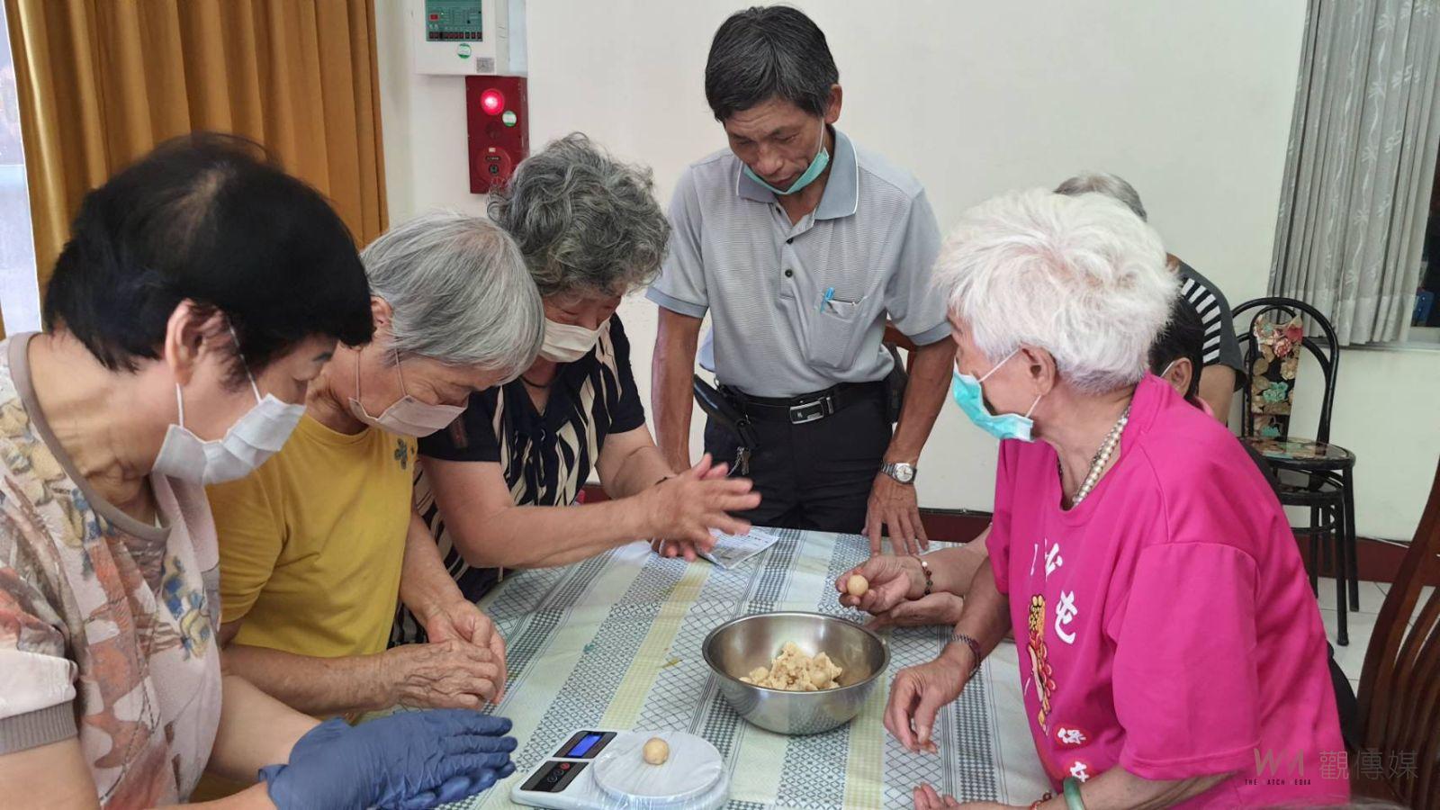 影／八卦山麓飄餅香！彰化榮家住民手作桃酥餅乾體驗烘焙樂趣 - https://www.watchmedia01.com