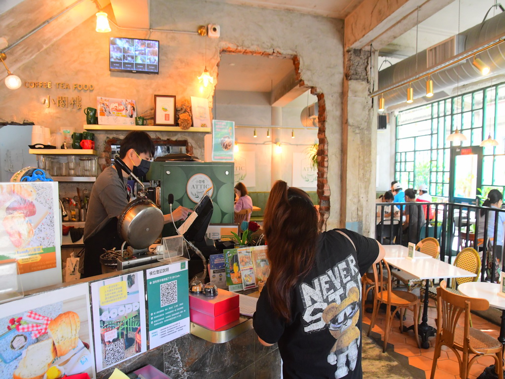 從代課老師翻轉成美食總監 餐飲闆娘的店裡客人有家人的情感 - https://www.watchmedia01.com