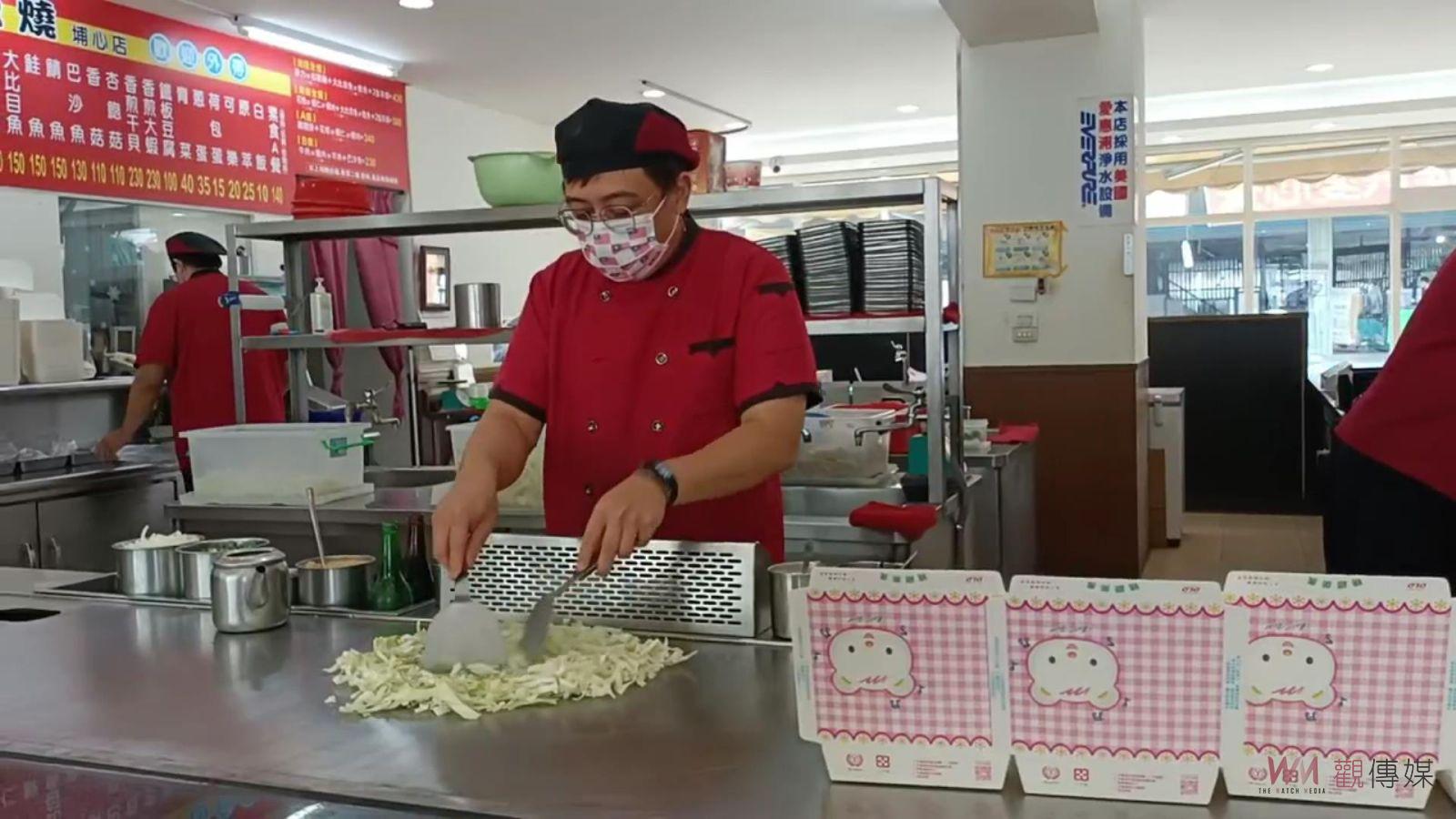 影／佛心！南彰化地區暴雨不斷　鐵板燒業者許增鏞無限量供應愛心餐 - https://www.watchmedia01.com