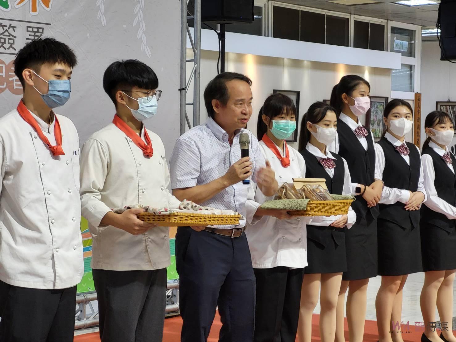 產官學研簽署組隊　力推幸福嘉義米 - https://www.watchmedia01.com