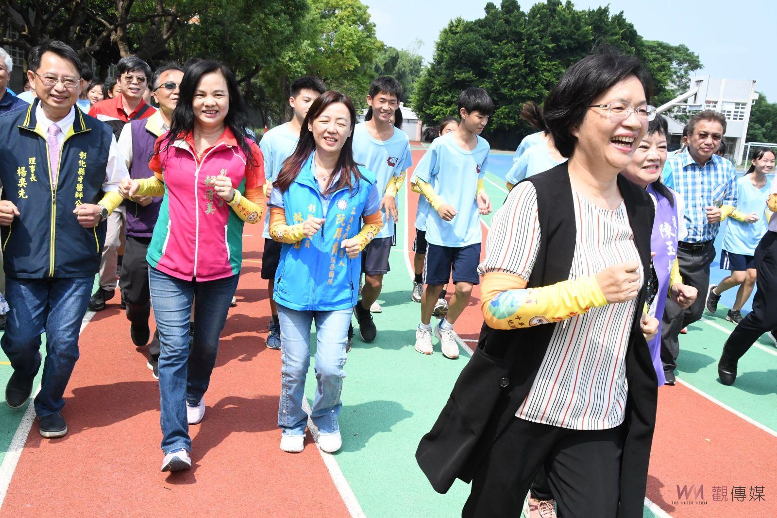 影／一元慢跑在校園　跑1圈「賺」1塊圓夢計畫起跑 - https://www.watchmedia01.com