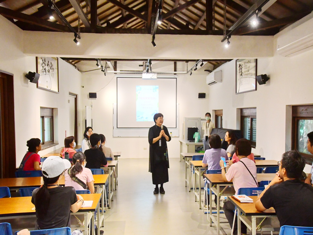 國立彰化生活美學館導覽台語培訓 用母語教導下一代認識家鄉情 - https://www.watchmedia01.com