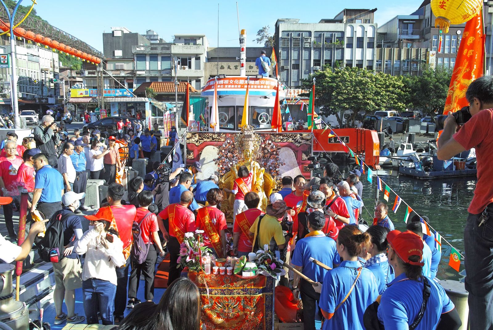 蘭陽媽祖文化節海陸遶境 首日晚間駐駕礁溪玉鼎慈天宮 - https://www.watchmedia01.com