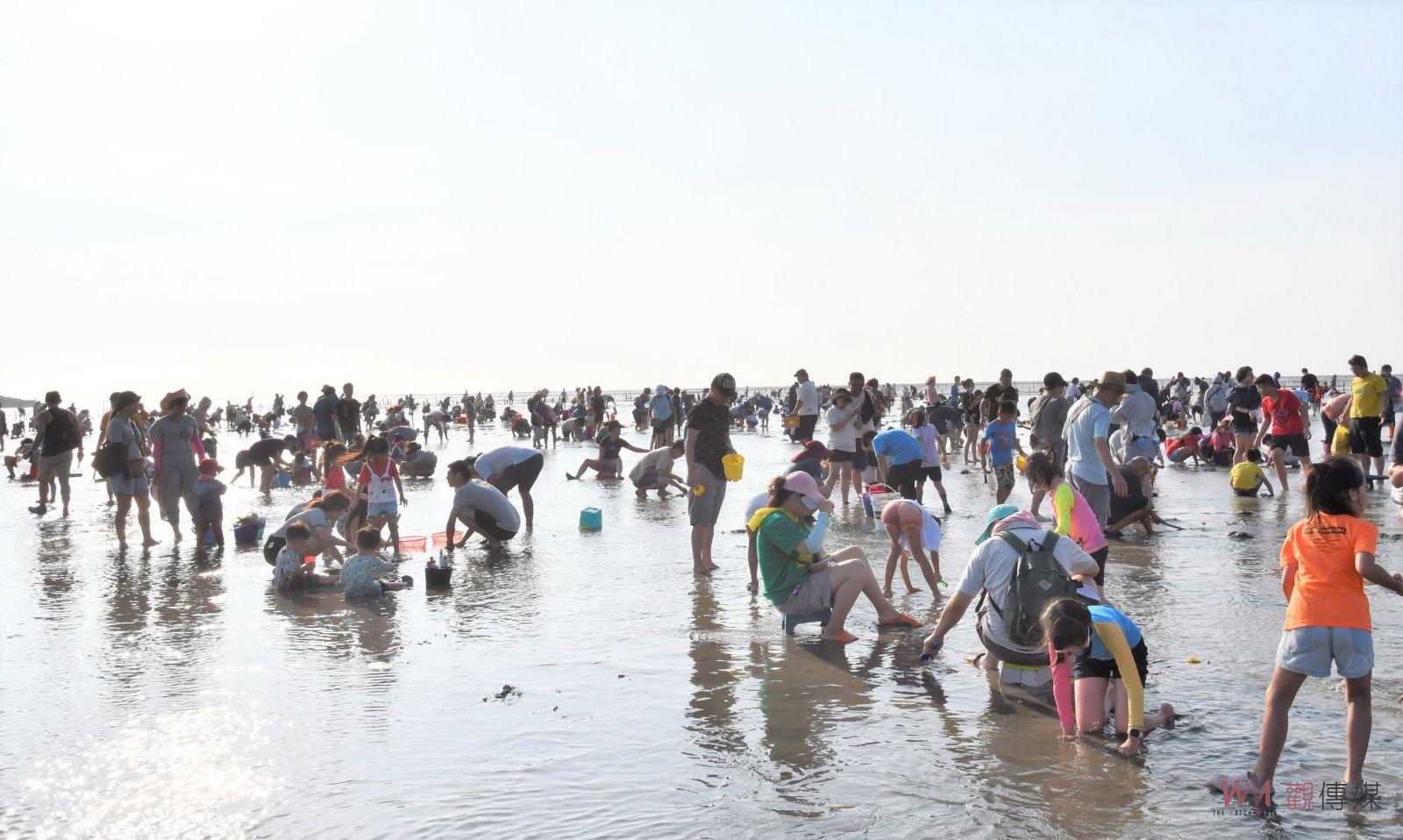 超人氣「摸蛤」趣！線西一畝海小旅行　摸蛤「自摸」越多賺越多 - https://www.watchmedia01.com