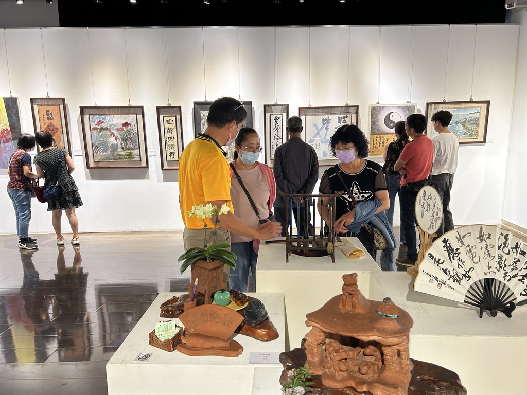 書畫家王柏勳創作展愛台灣 寶島美景一覽無遺 - https://www.watchmedia01.com