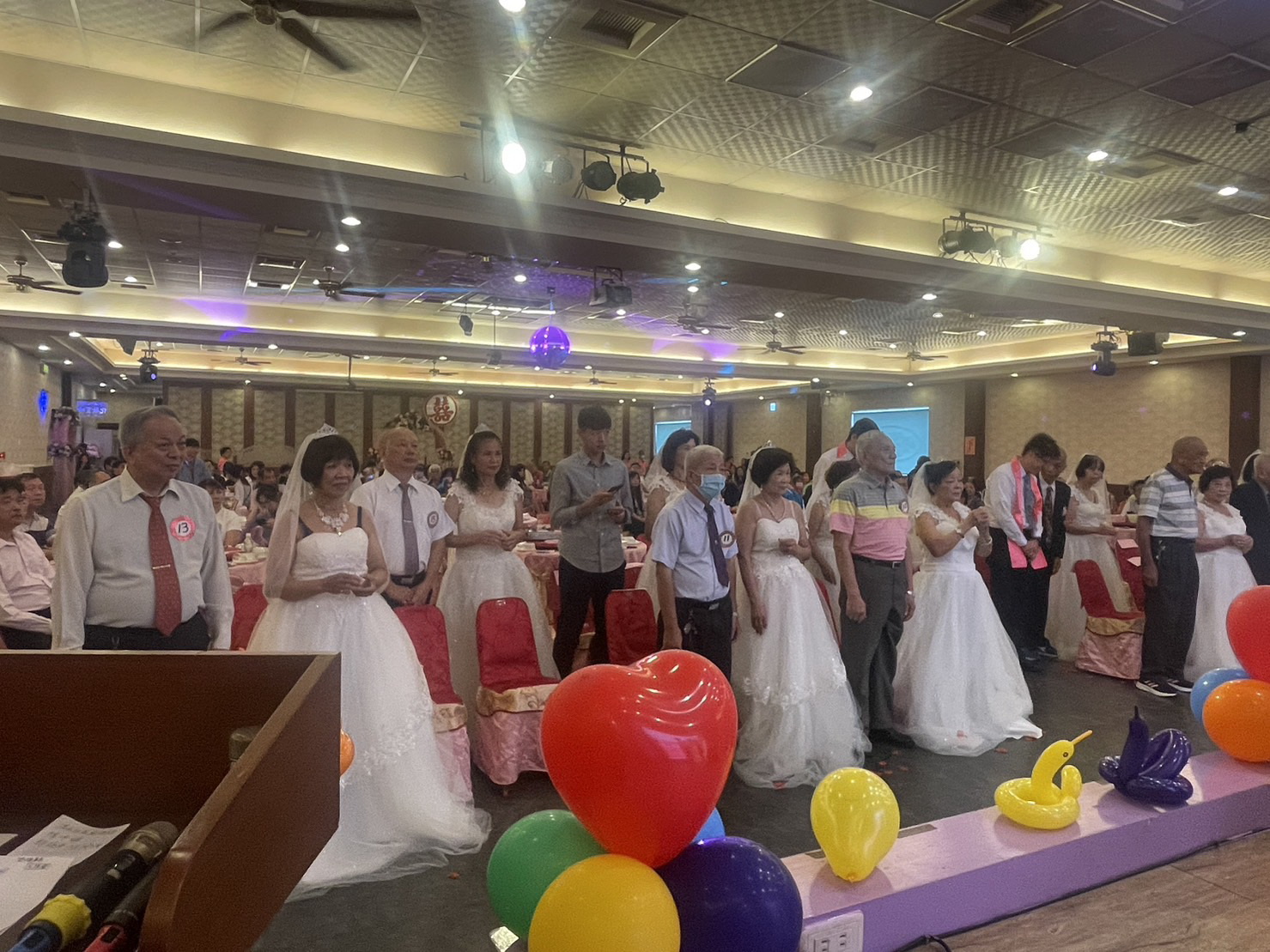 永靖鄉港西社區舉辦重陽節慶祝活動 資深新娘首次披紗上陣 - https://www.watchmedia01.com
