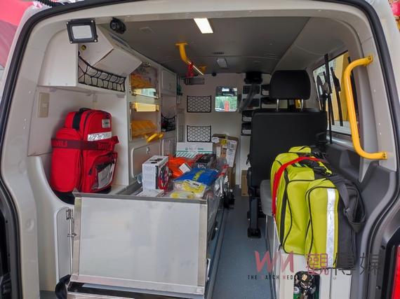 奮起湖消防分隊獲台灣金山財神廟慈善會捐贈全新救護車 - https://www.watchmedia01.com