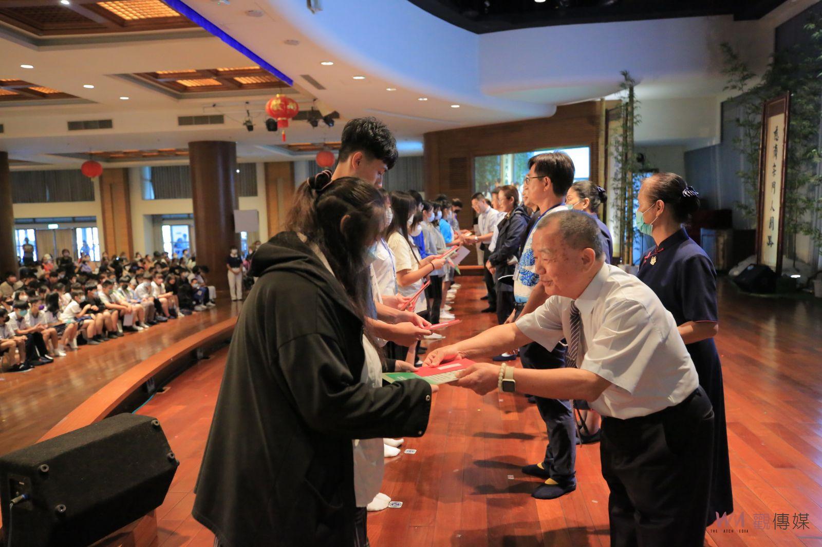 影/慈濟新芽獎學金頒發彰化靜思堂辦理 有612位學子受惠 - https://www.watchmedia01.com