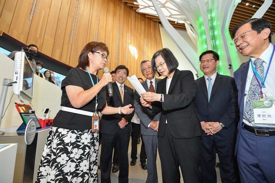 為工研院新院士授證 蔡英文：具技術企業家是台灣珍貴資產 - https://www.watchmedia01.com