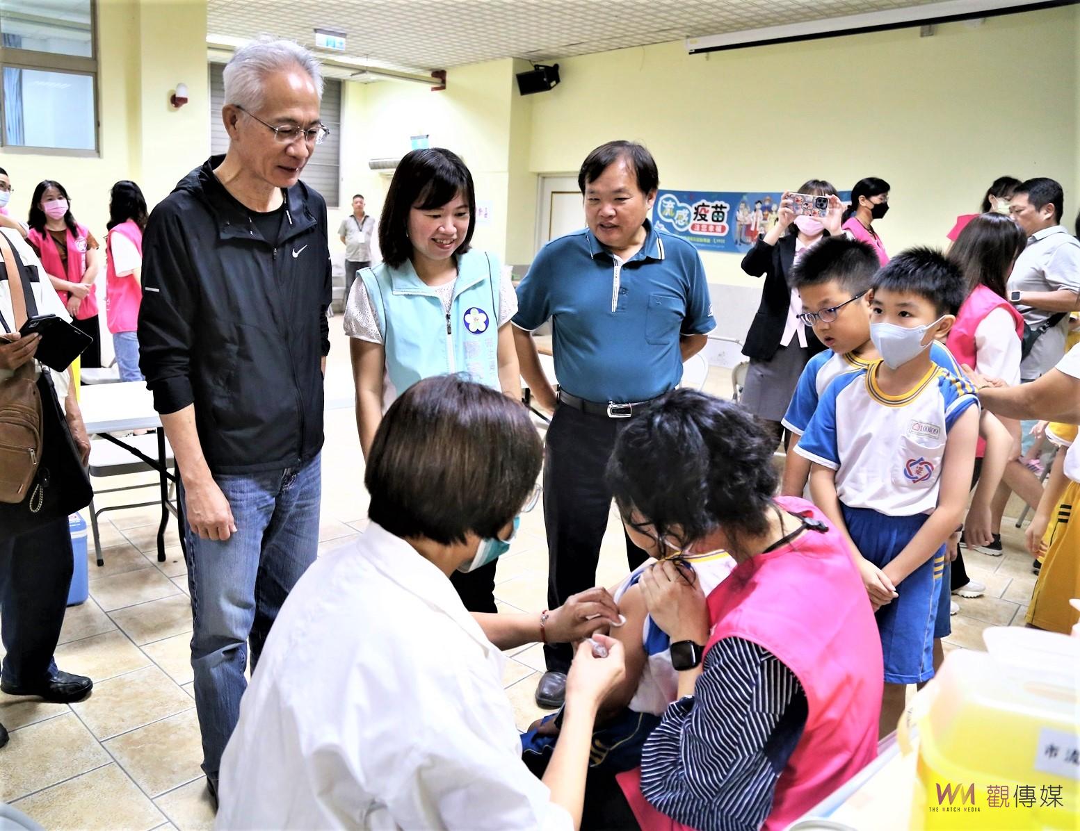 讓孩子接種流感疫苗　施打醫院深入校園服務 - https://www.watchmedia01.com