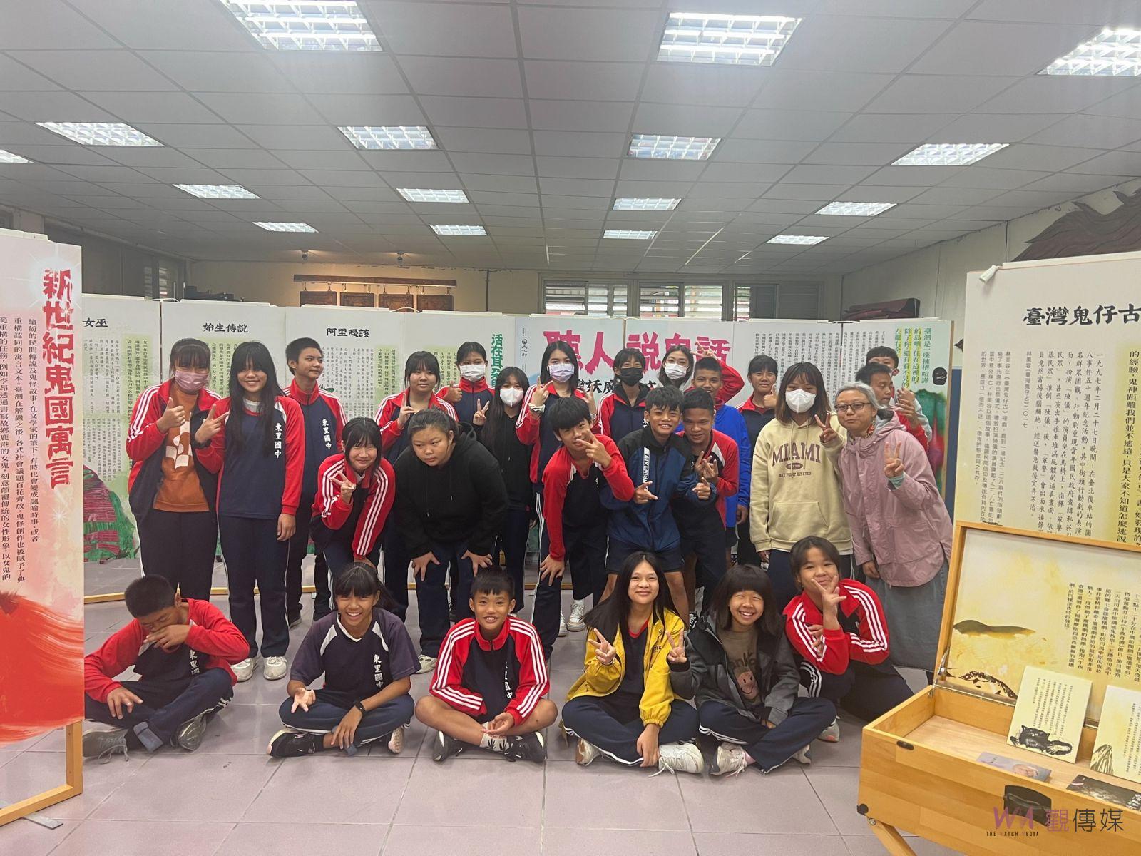 萬聖節鬼話連篇！「台灣妖魔怪文學展」花蓮東里國中搞怪展出 - https://www.watchmedia01.com
