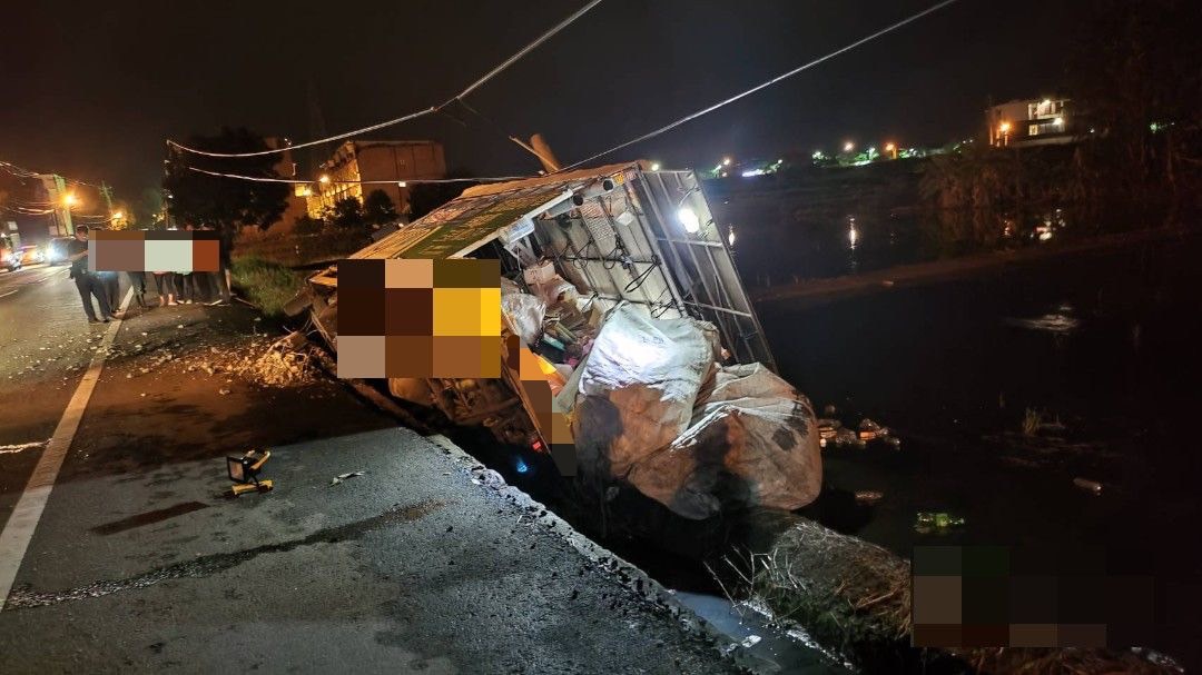 剛起步就出事!三星鄉公所資源回收車撞電桿 駕駛送醫不治肇事原因待釐清 - https://www.watchmedia01.com