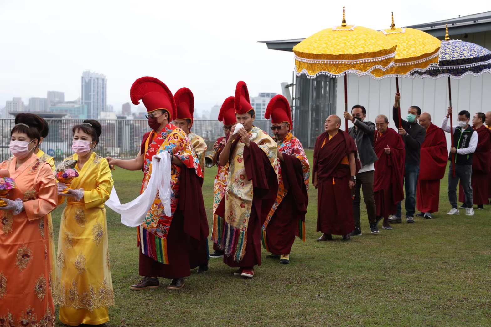 中華蓮花雨顯密佛學會「2024新年祈福大法會」三部曲開放報名 - https://www.watchmedia01.com