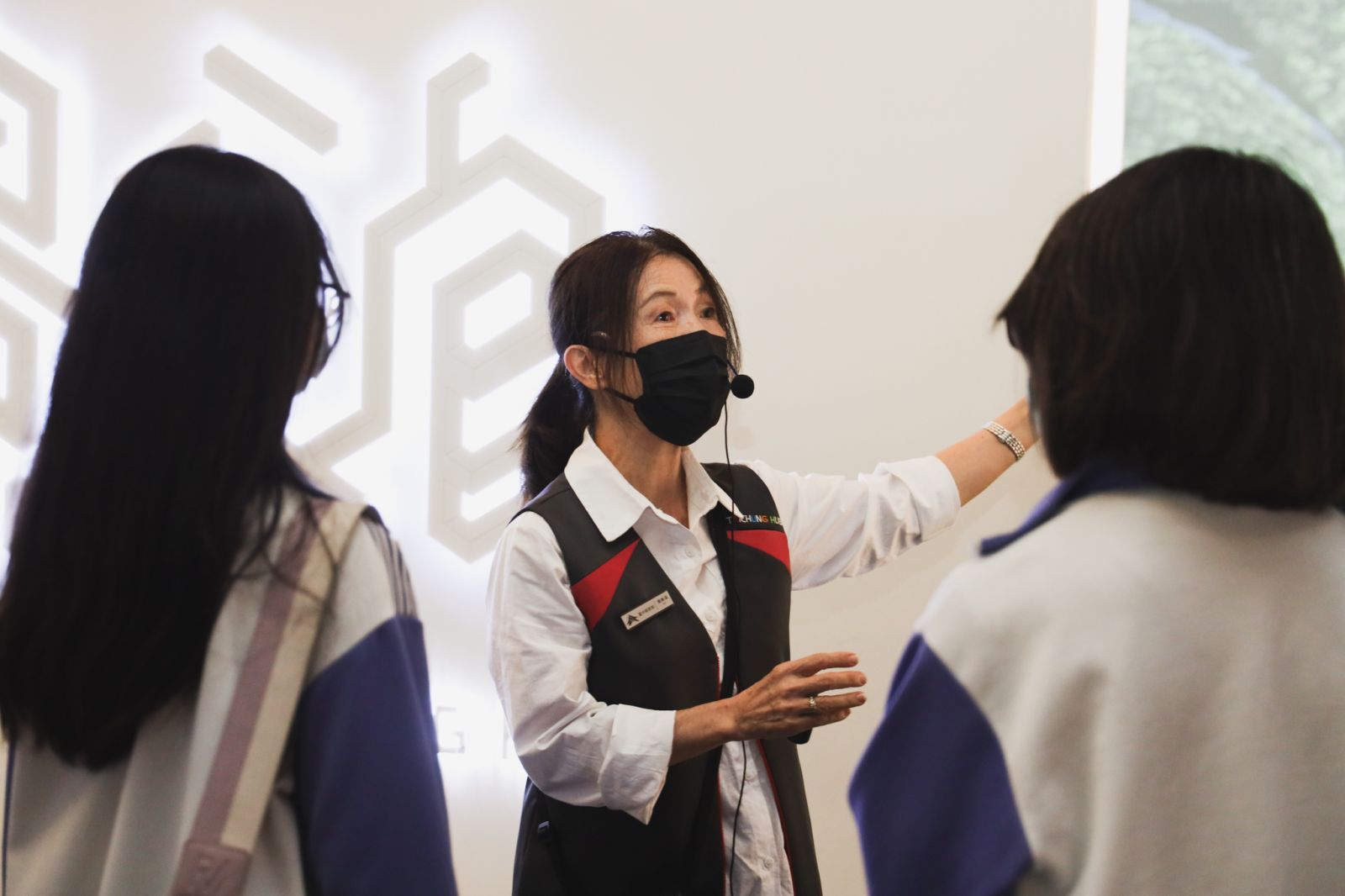 台中願景館導覽志工提升專業形象 邀民眾瞭解市政發展 - https://www.watchmedia01.com