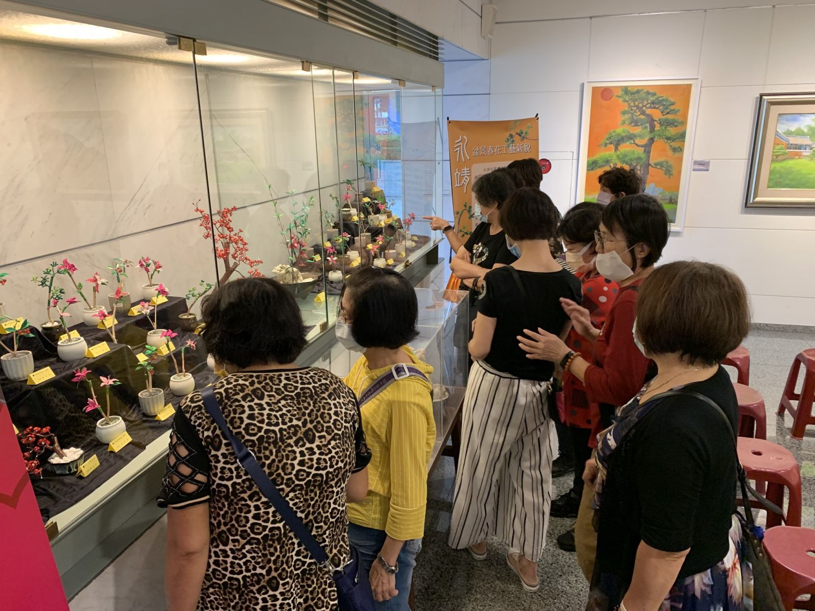 首創將「嫁接」融合創新纏花工藝　羅彩雲帶領纏花藝樹走向世界 - https://www.watchmedia01.com