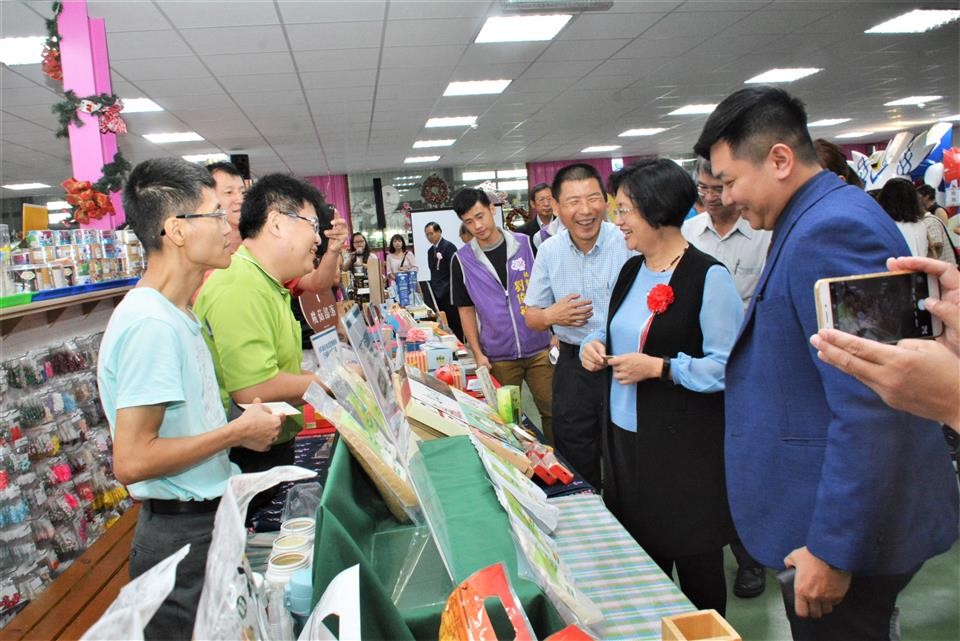 彰化縣政府榮獲經濟部績優單位獎　工廠校正及營運調查斬獲佳績 - https://www.watchmedia01.com