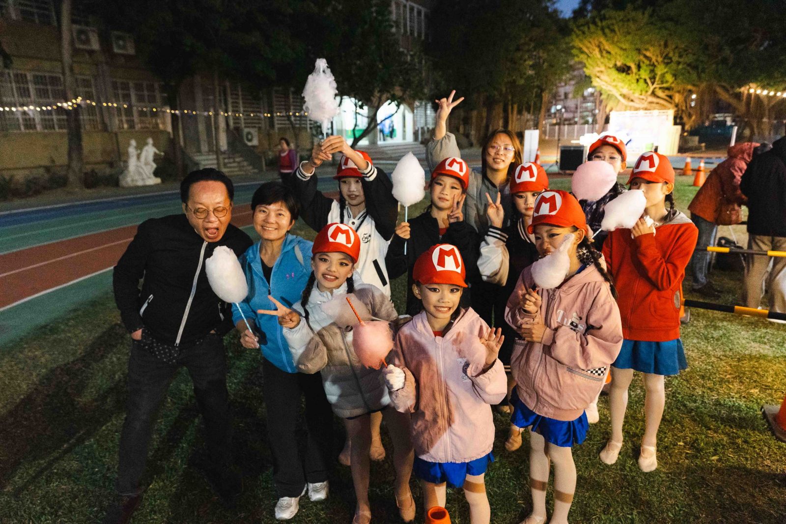 矽品精密舉辦「星矽之夜」公益電影活動　溫馨互動樂享家庭時光 - https://www.watchmedia01.com