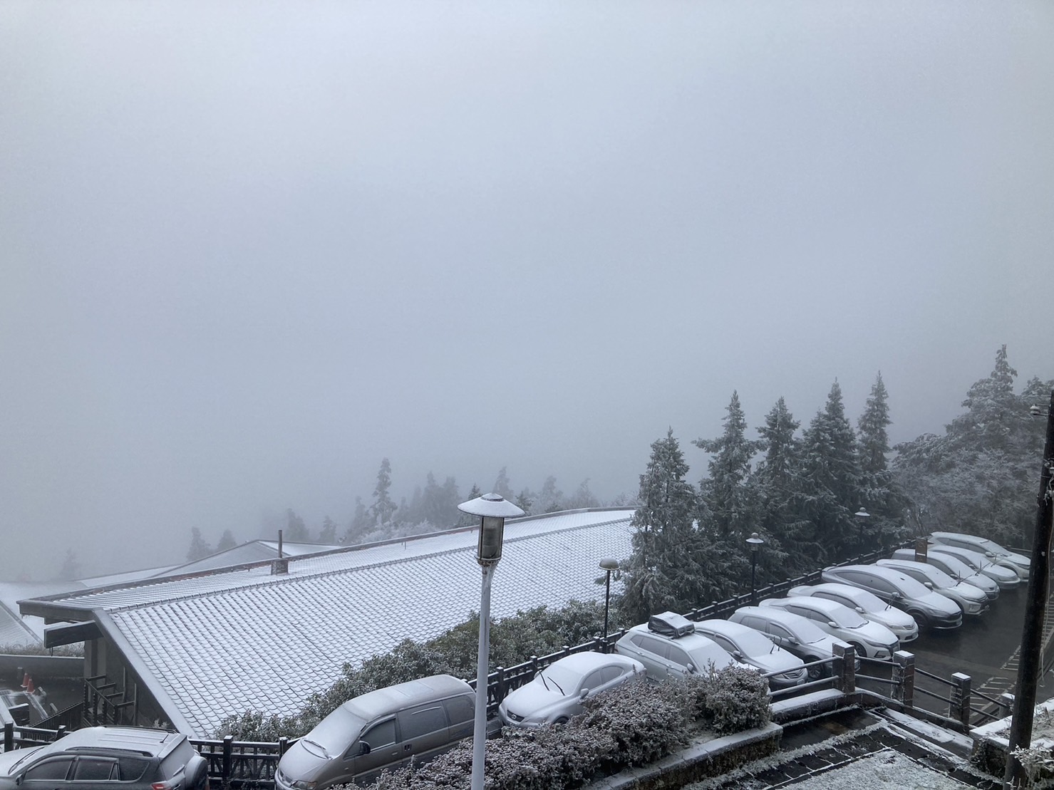 冬至日冷颼颼 太平山降下今年第一場瑞雪 - https://www.watchmedia01.com