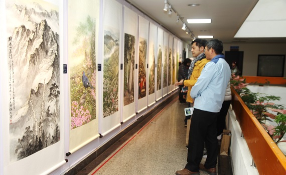 玉管處舉辦玉山之美國畫特展 國土保育永續長存 - https://www.watchmedia01.com