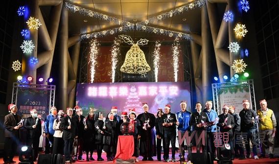 嘉義市迎接聖誕踩街報佳音 綿長隊伍與民互動溫暖寒夜 - https://www.watchmedia01.com