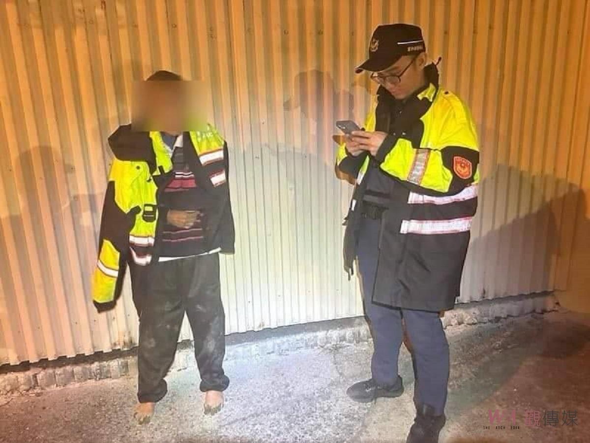 寒夜老翁與電動車摔入農田 臺西警急援 - https://www.watchmedia01.com