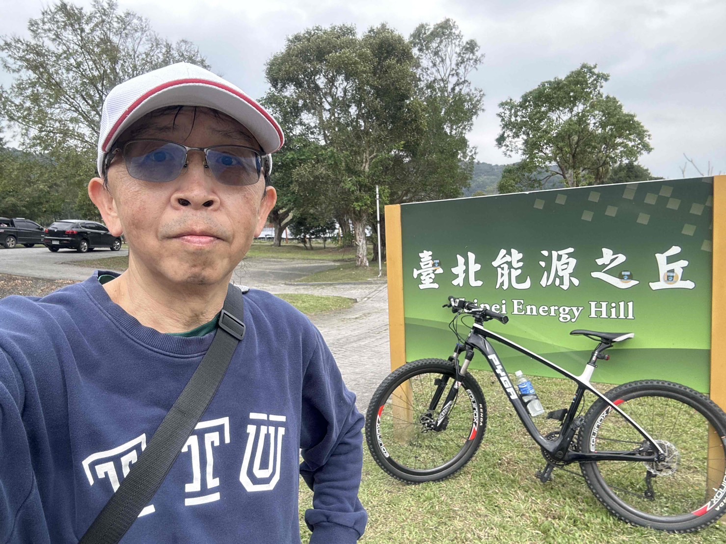 「二鐵校長」何明果元旦完成台北環騎　鼓勵學生借了單車就出發 - https://www.watchmedia01.com