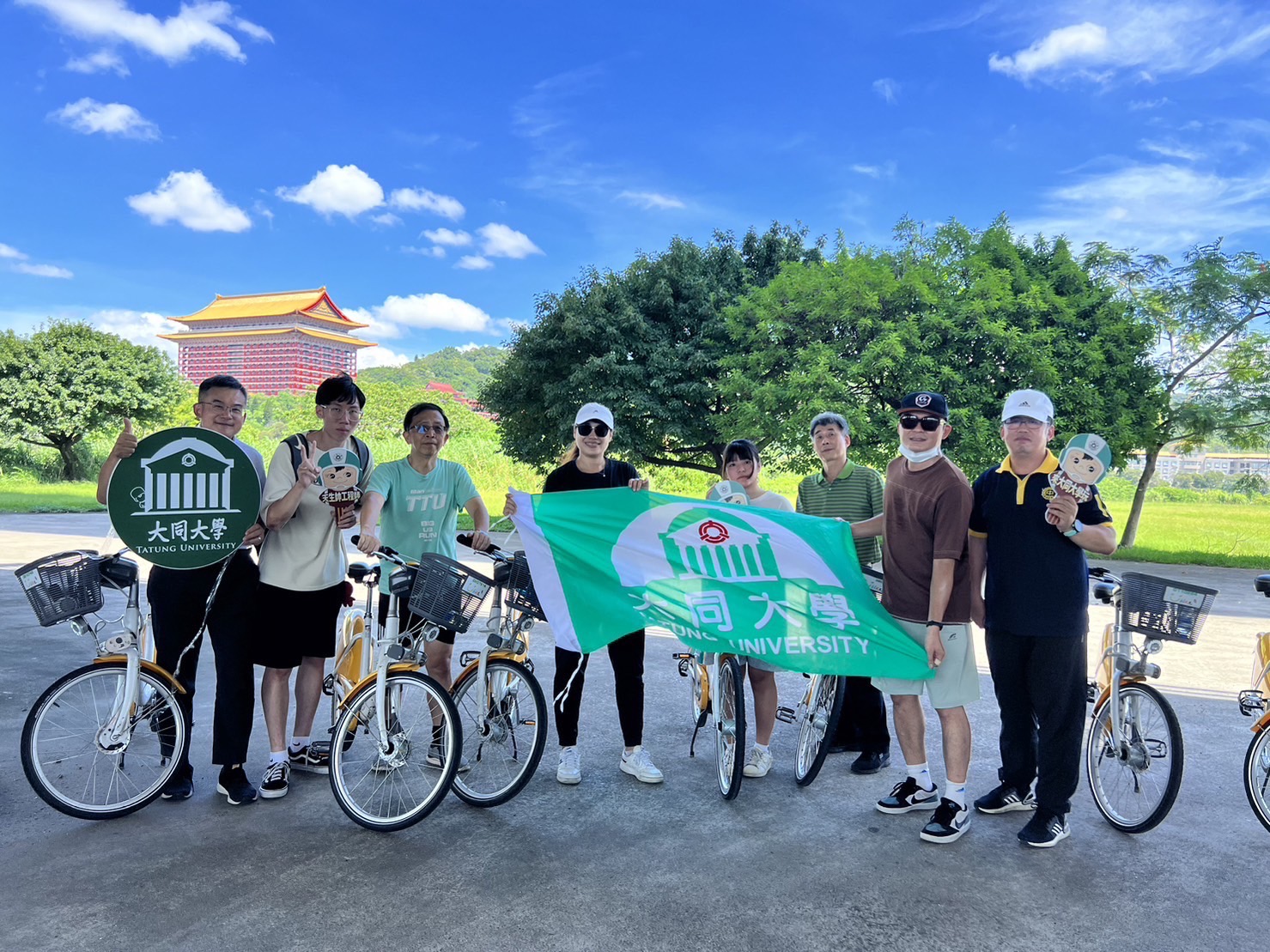 「二鐵校長」何明果元旦完成台北環騎　鼓勵學生借了單車就出發 - https://www.watchmedia01.com