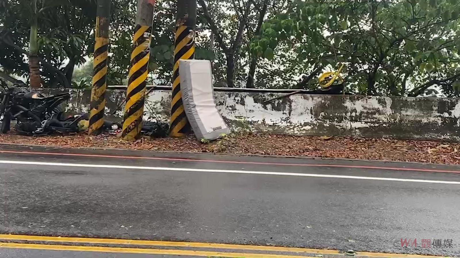 （有影片）／創意防撞墊！彰化139線7.2K '死亡彎道」前現大床墊 - https://www.watchmedia01.com